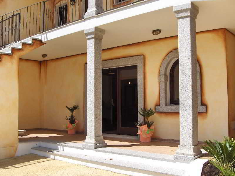 Hotel Bed Sandalia Badesi Exterior foto